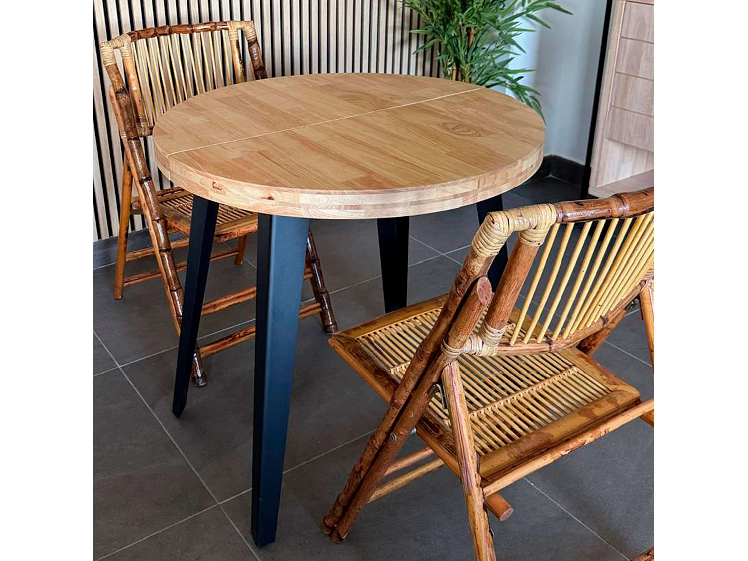 Mesa de jantar extensível Berg, preta e madeira clara, 80/120/160 x 80 x 76 cm
