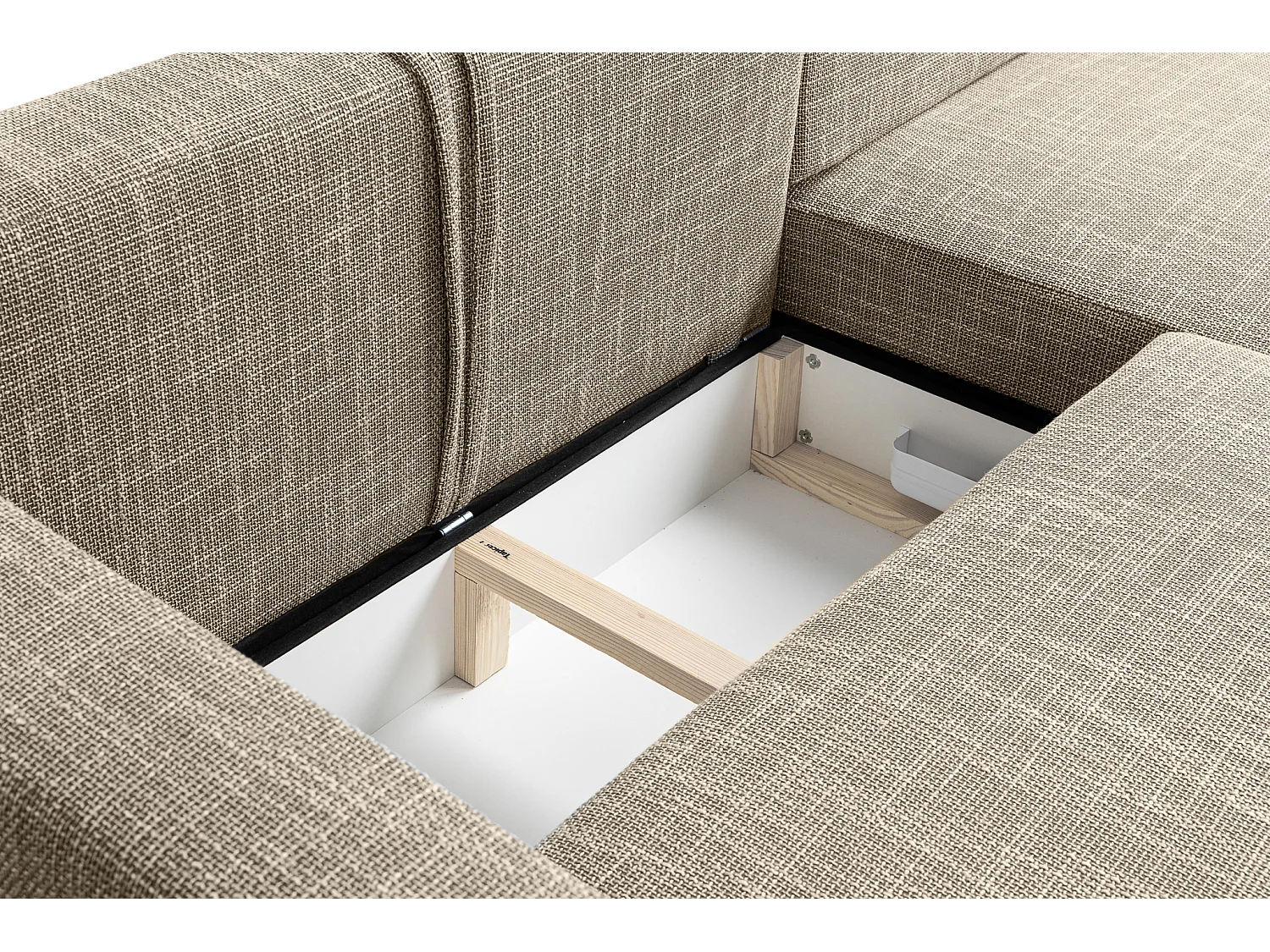 Divano letto angolare reversibile con vano contenitore universale Como a coste marrone del produttore - VINOTTI