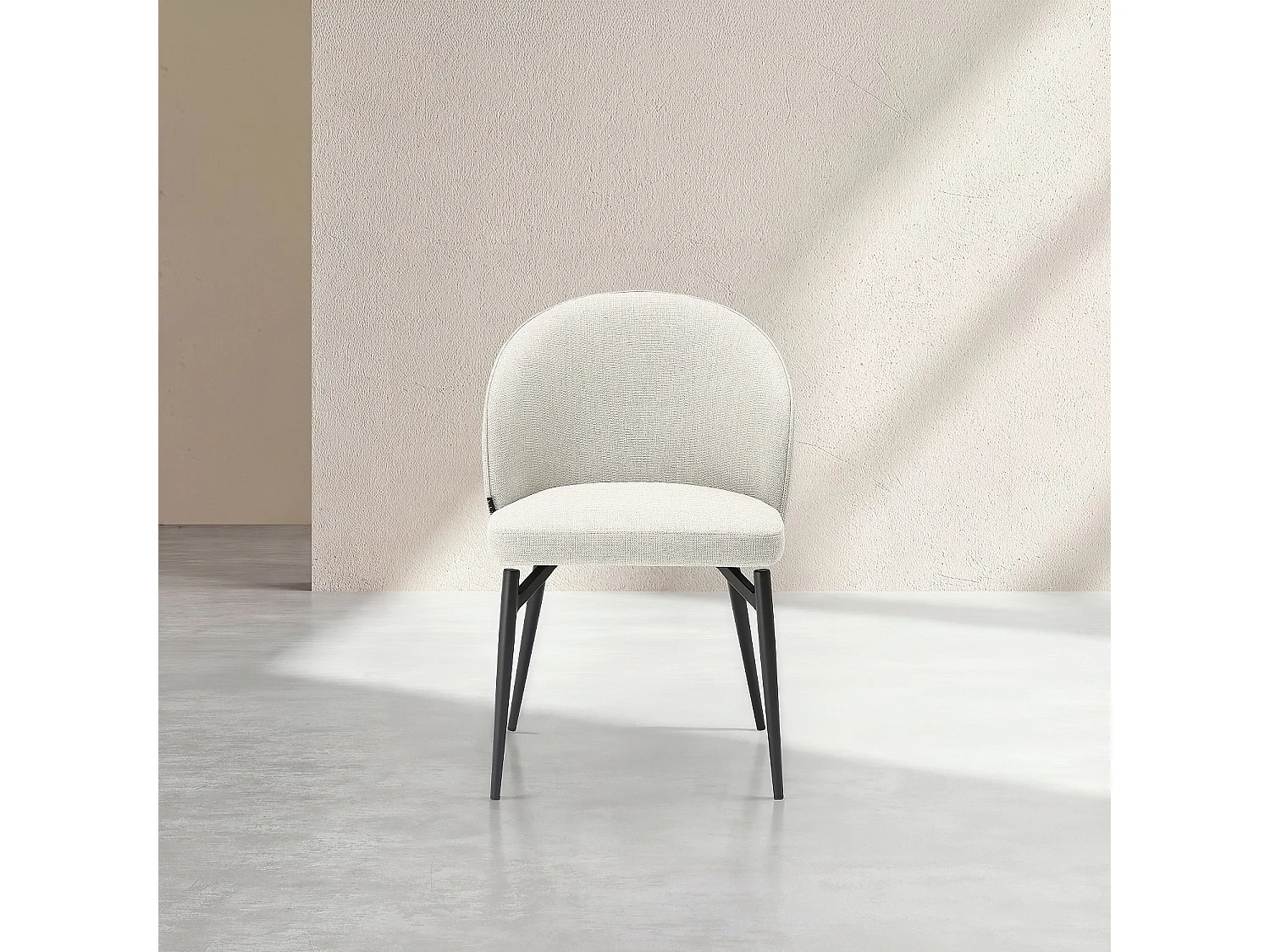 Habitat - Lot de 2 chaises en tissu et métal noir - Beige - Spinne