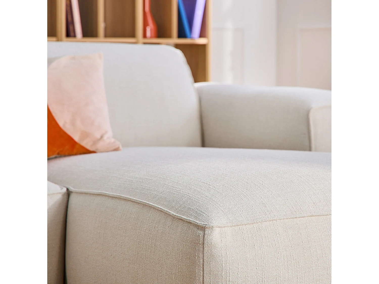 Habitat - Canapé d'angle droit en tissu bouclette courte Mira - Ivoire - Posada II