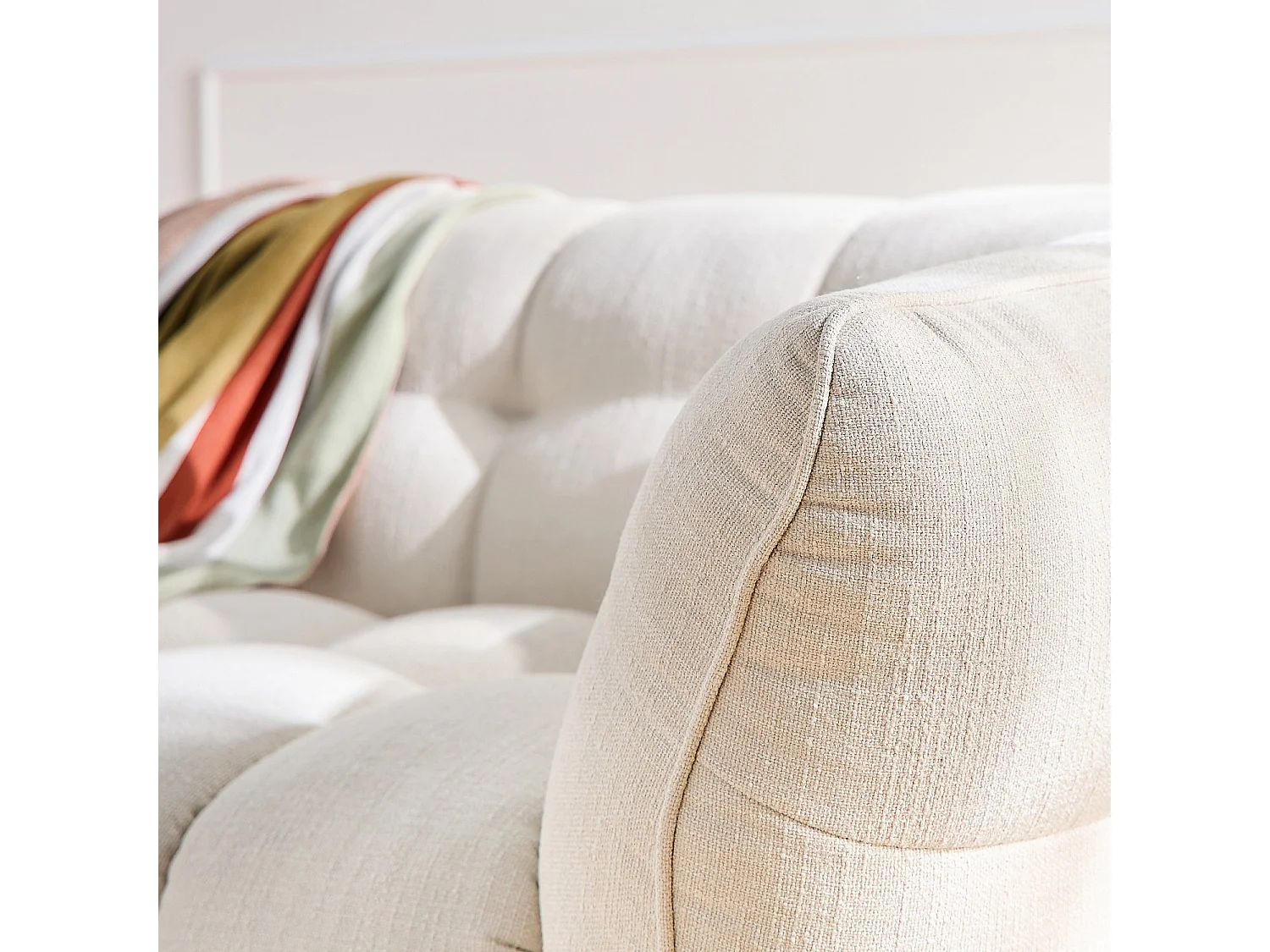 Habitat - Canapé 4 places en tissu bouclette courte Mira - Ivoire - Dalvi