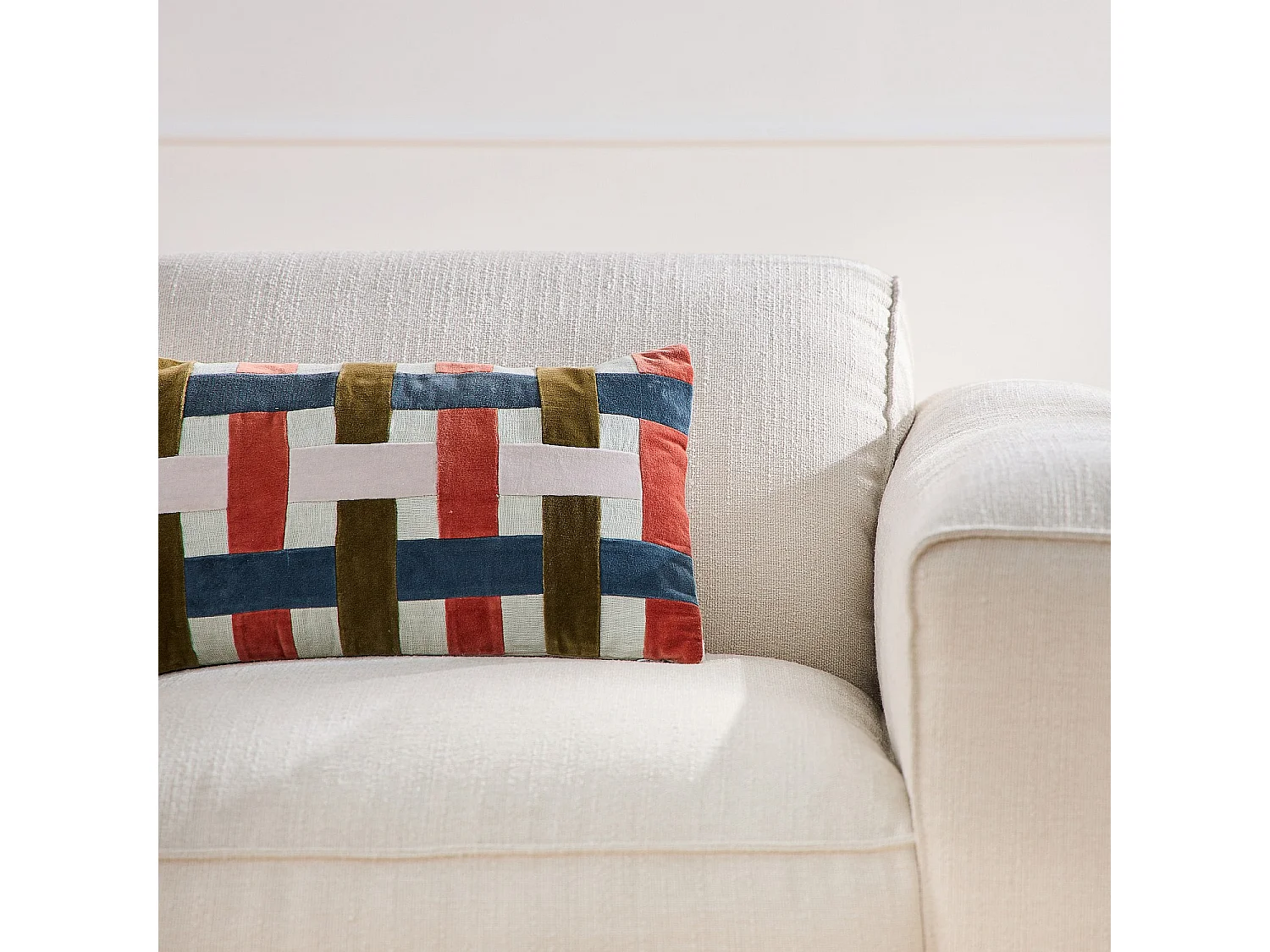 Habitat - Fauteuil en tissu bouclette courte Mira - Ivoire - Posada II