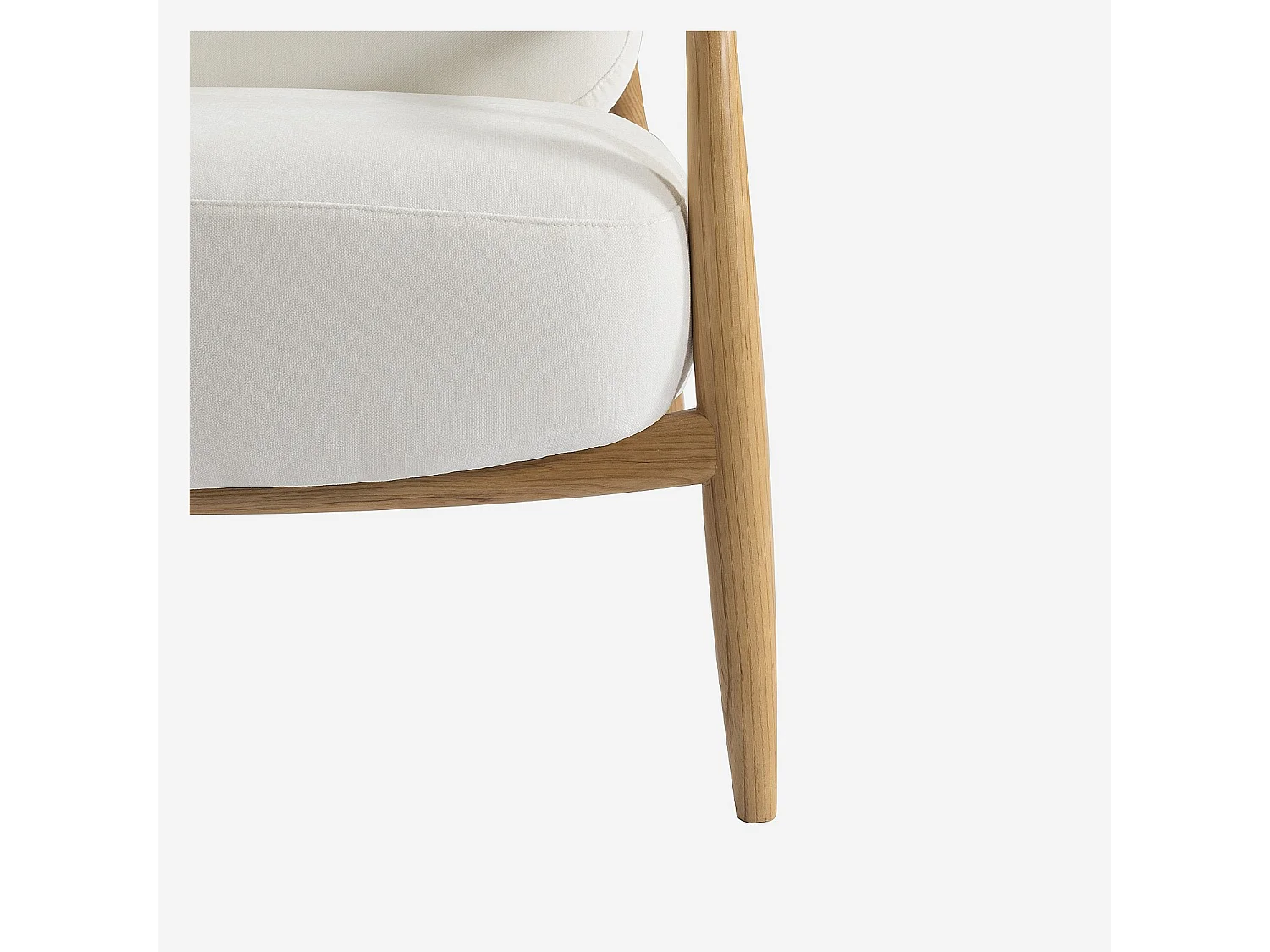 Habitat - Fauteuil en tissu et bois massif - Écru - Velika