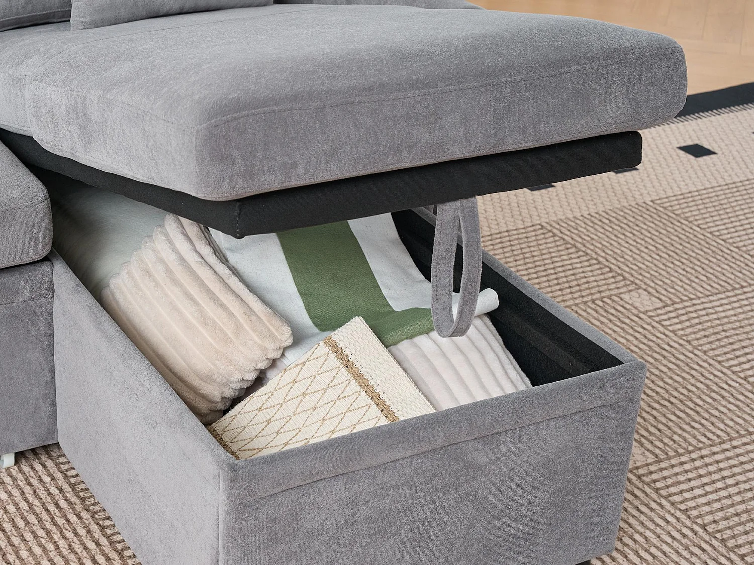 Canapé d'angle convertible 4 places avec coffre en tissu gris DÉLICE