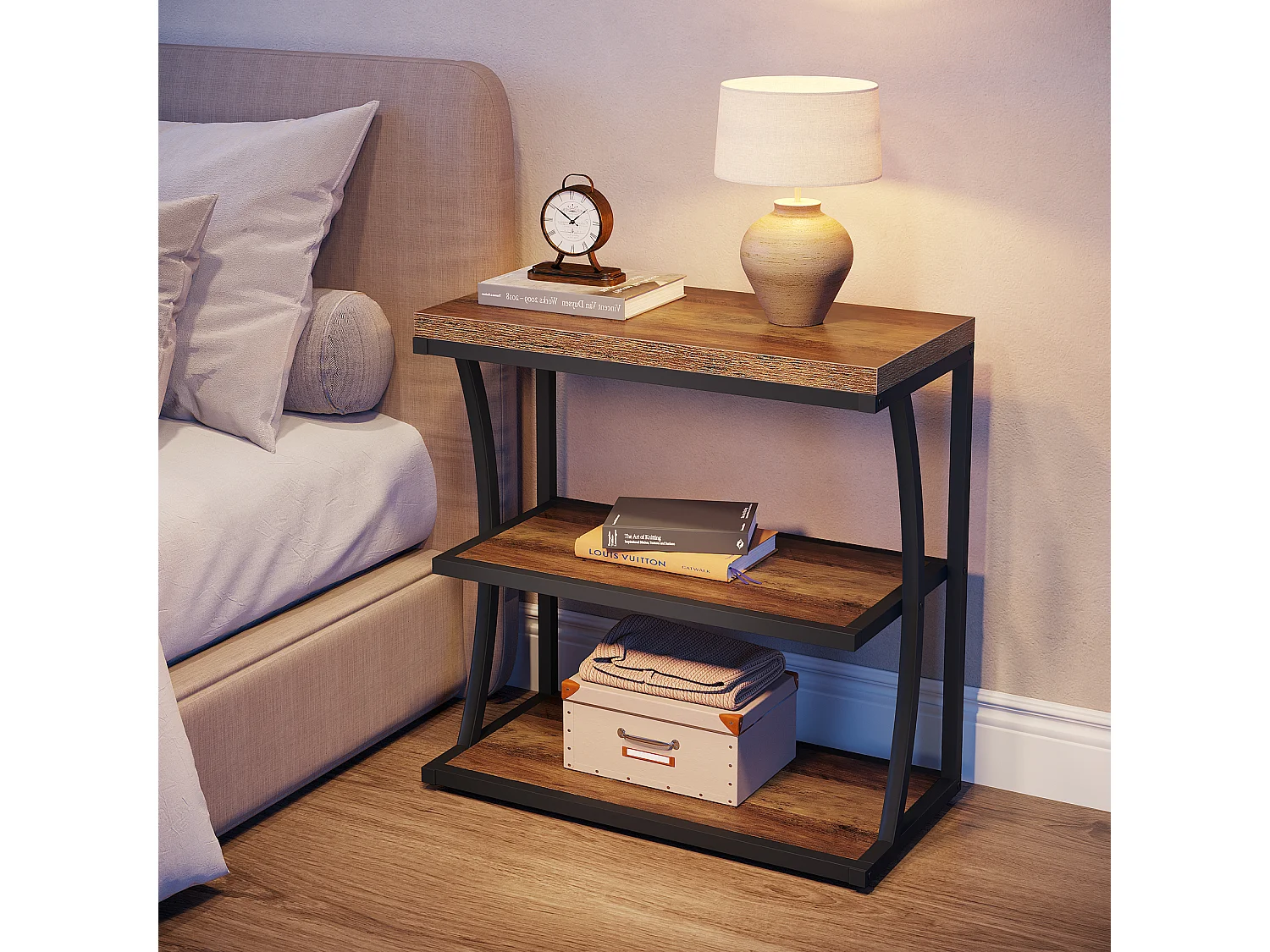 Petite table d'appoint étroite, table de chevet en métal style ferme, idéale pour le salon, la chambre, les petits espaces ou comme table de chevet.