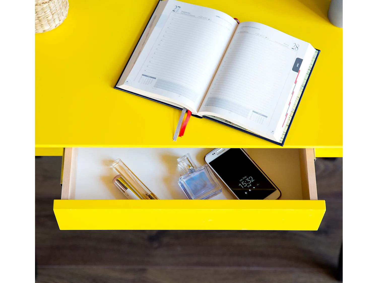 Petit bureau avec tiroir 65 x 40 cm Lillo Blanc | Pieds en hêtre