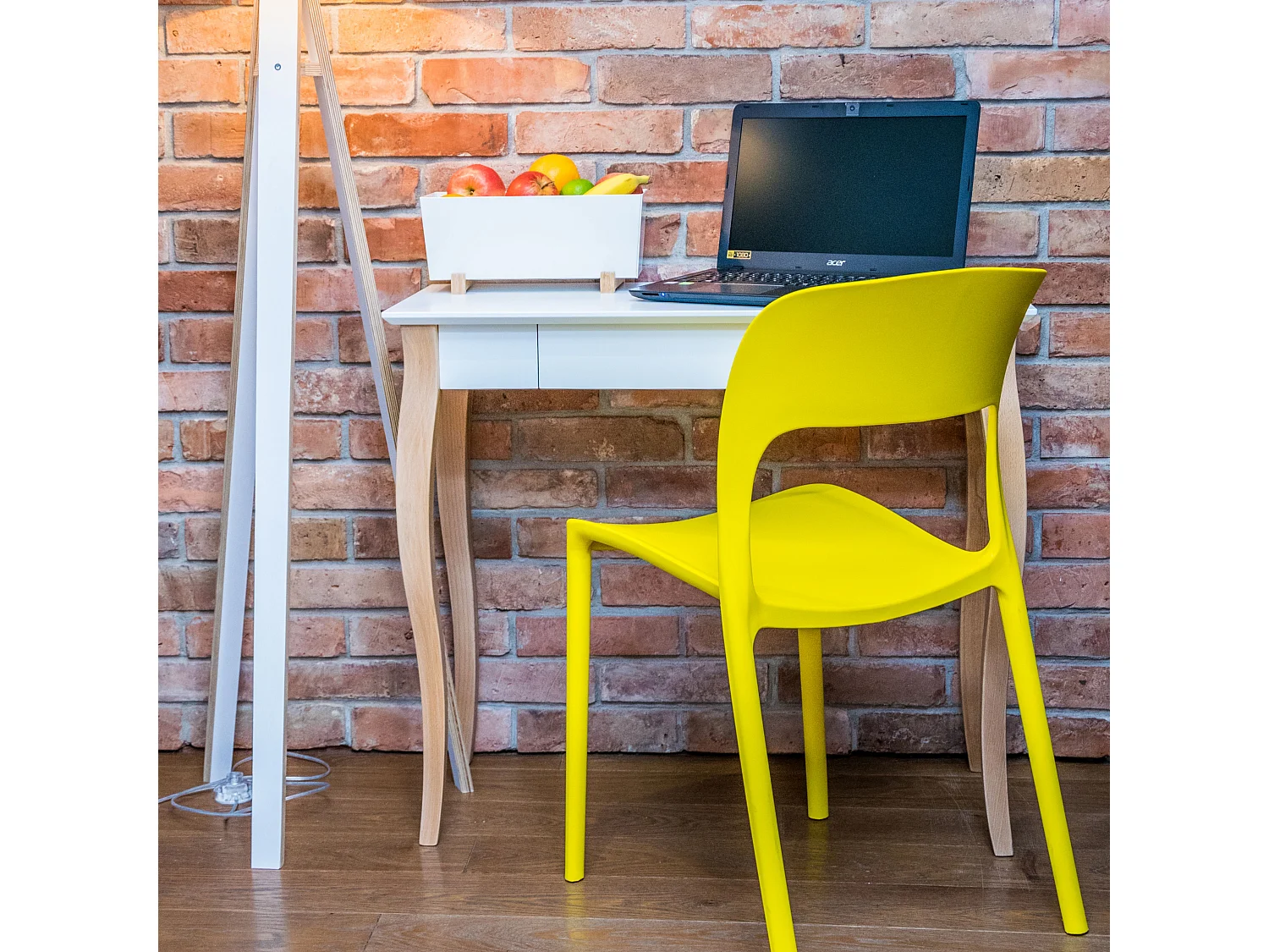 Petit bureau avec tiroir 85 x 40 cm Lillo Beige Brun | Pieds en hêtre