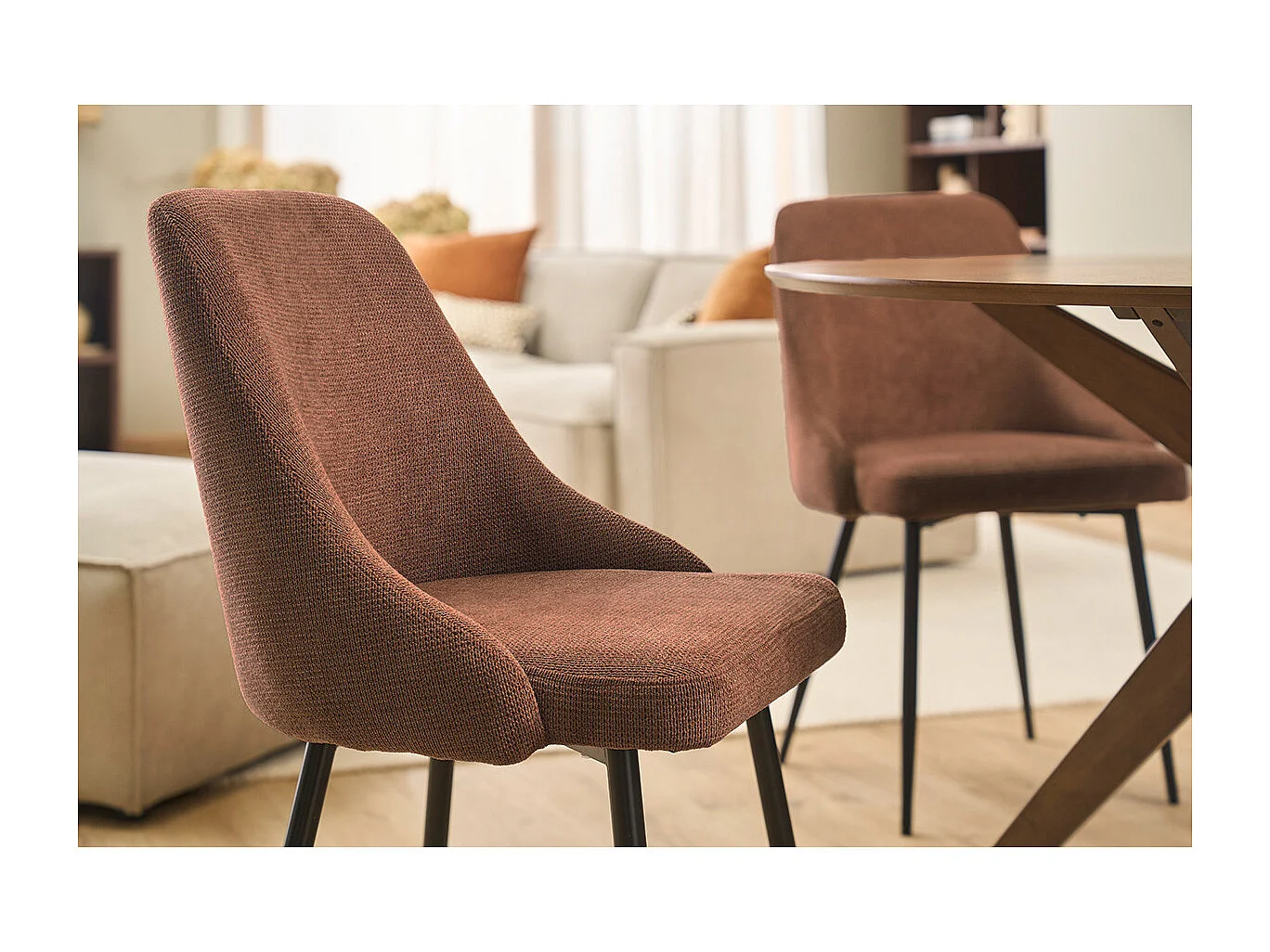 Chaises en tissu chenille terre brûlée et métal noir (lot de 2) HASTA