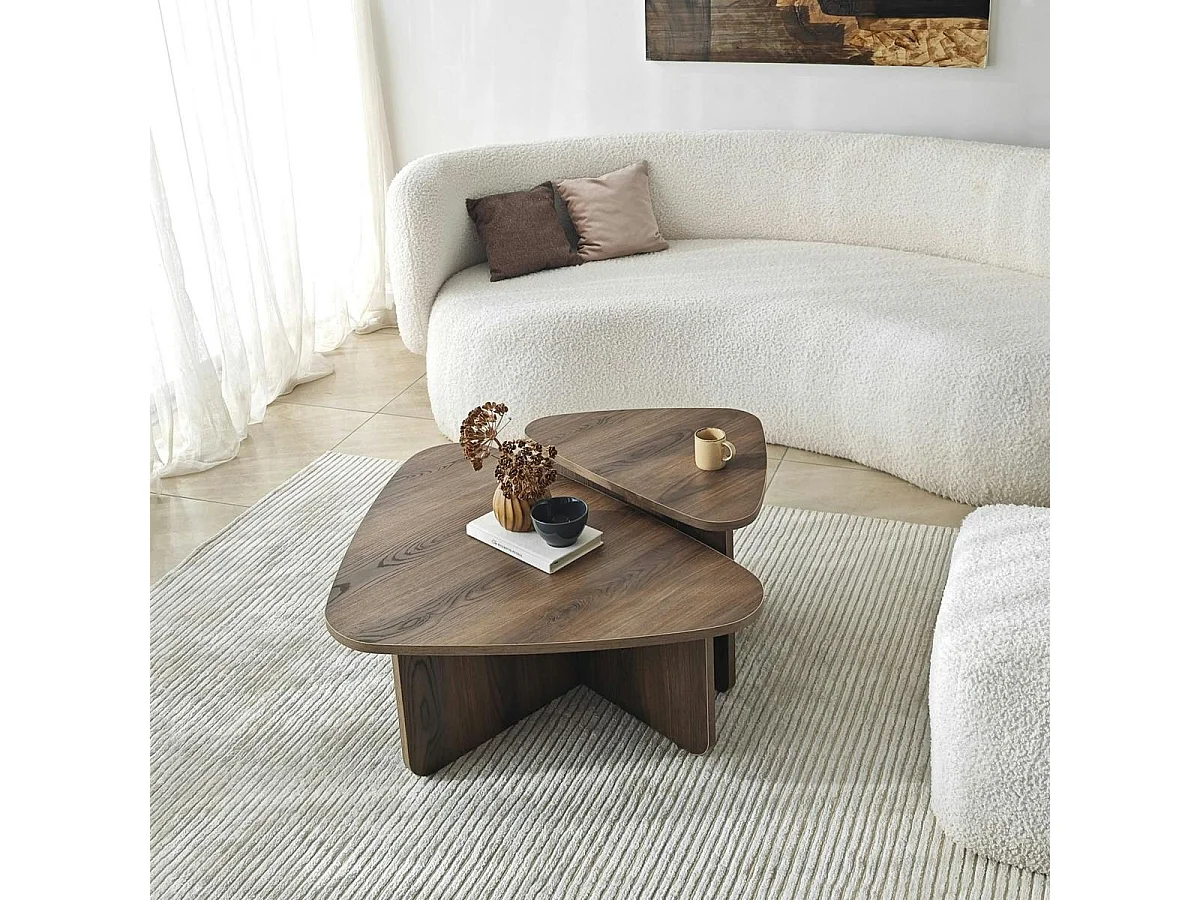 Table basse effet noyer, triangle organique (x2) MARFA