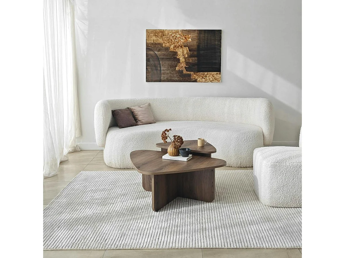 Table basse effet noyer, triangle organique (x2) MARFA