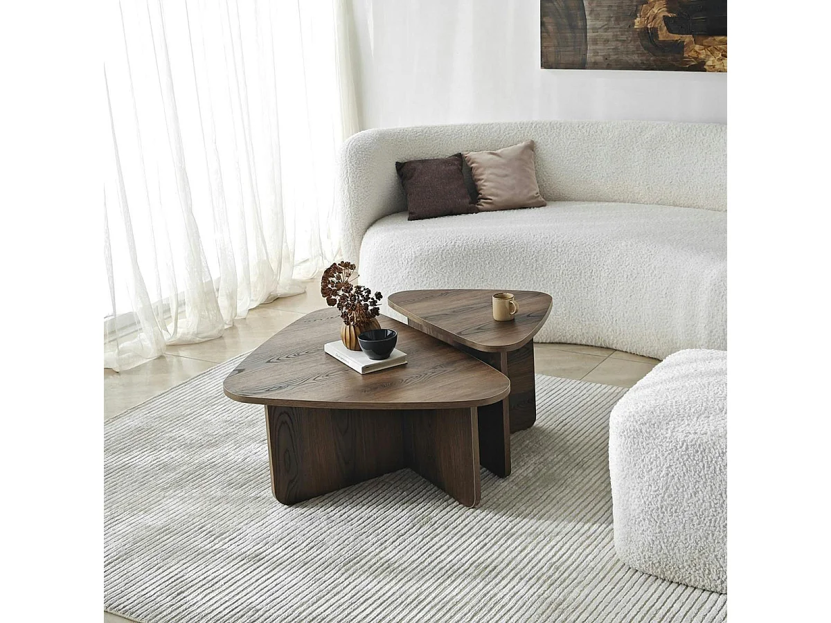 Table basse effet noyer, triangle organique (x2) MARFA