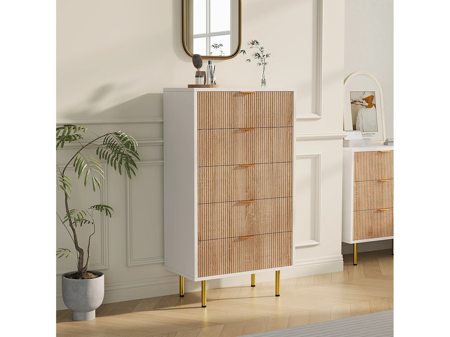 Commode à 5 tiroirs - à panneaux cannelés et pieds dorés - 60 x 34 x 109,8 cm