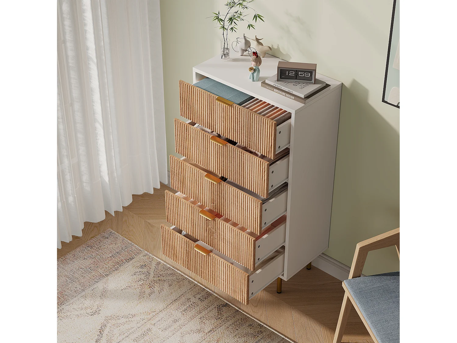 Commode à 5 tiroirs - à panneaux cannelés et pieds dorés - 60 x 34 x 109,8 cm