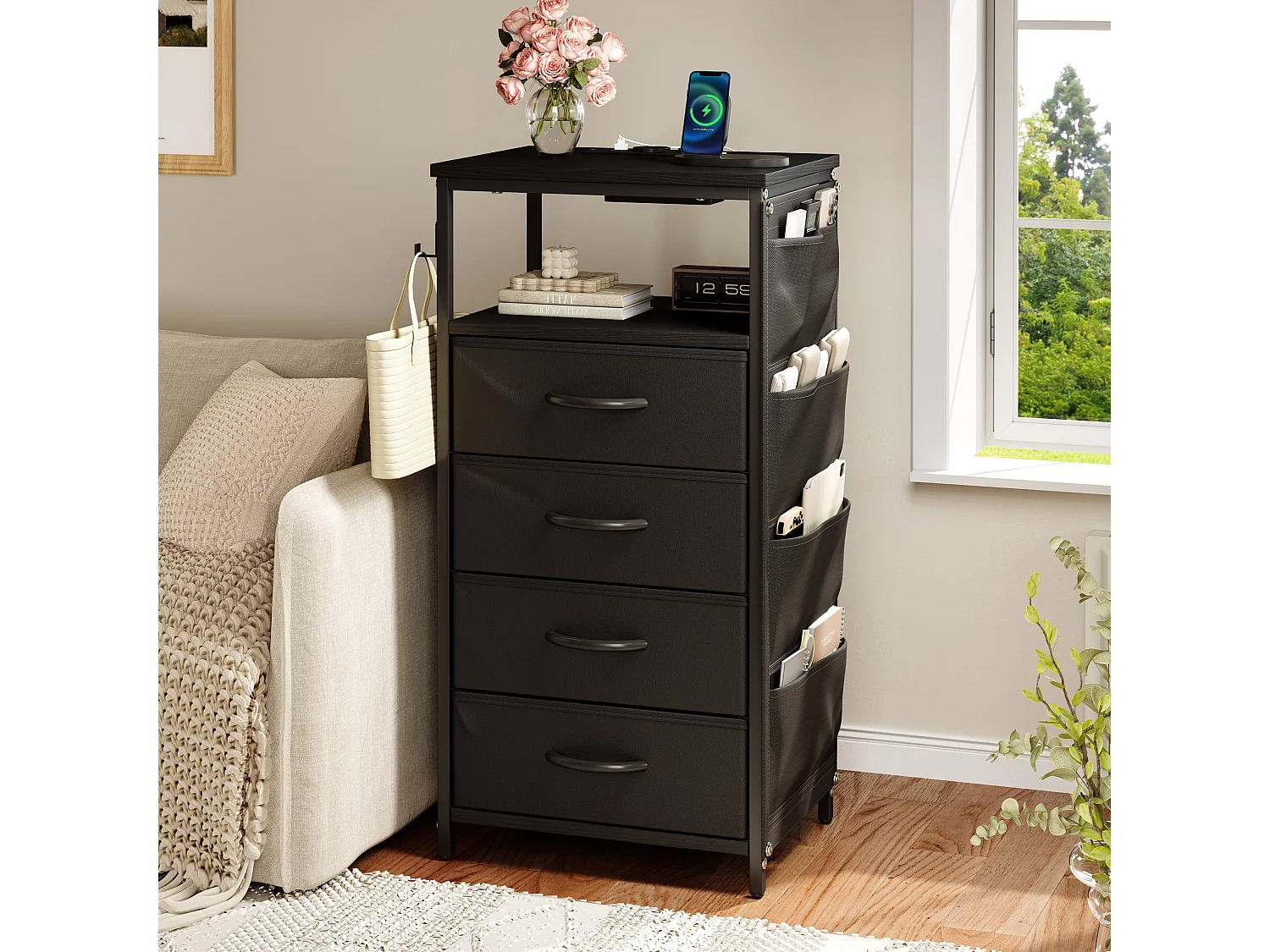 Commode à 4 tiroirs en tissu et 4 poches latérales - table de chevet avec port USB et éclairage LED - meuble à tiroirs avec 2 crochets - noir