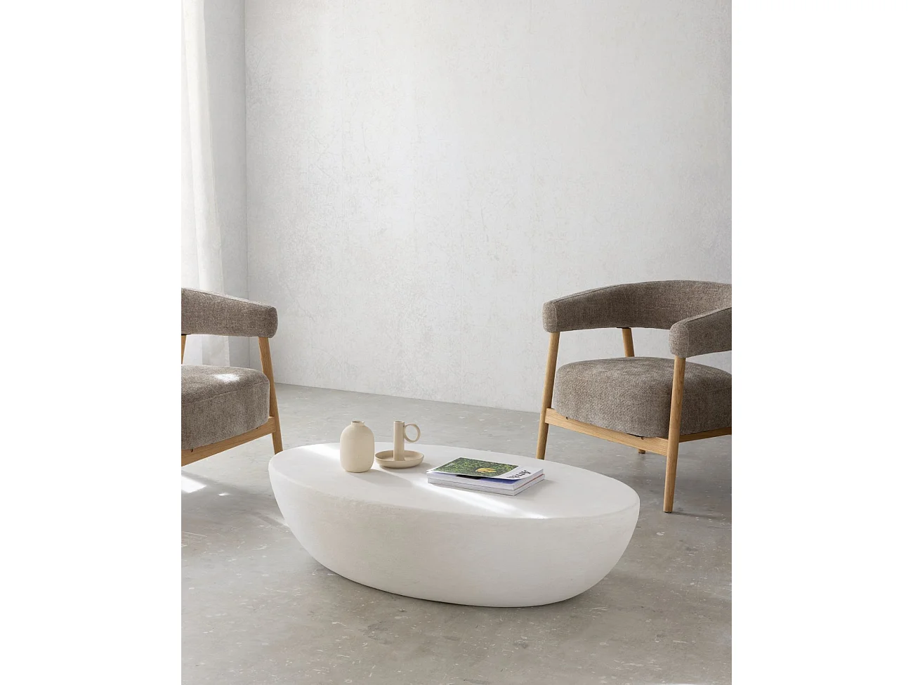 Tavolino da salotto 120x70 in poliresina cemento bianco