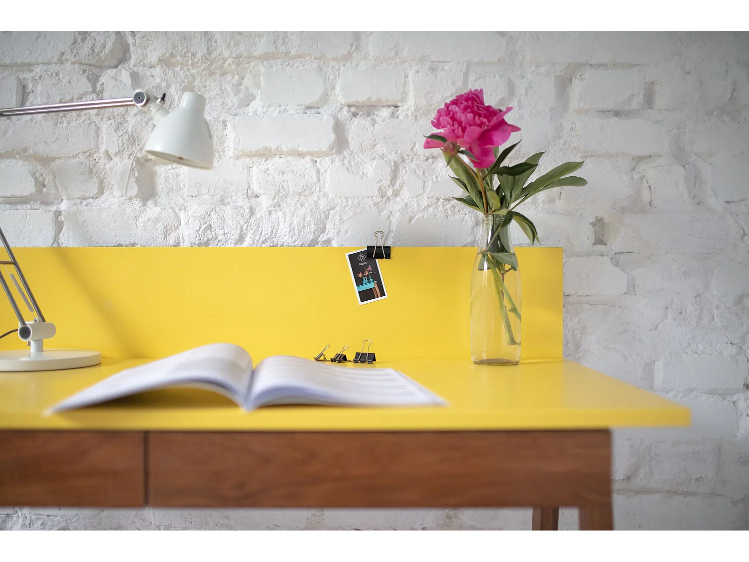 Petite bureau avec tiroirs 110 x 50 cm Luka Vert Sauge | Pieds couleur chêne