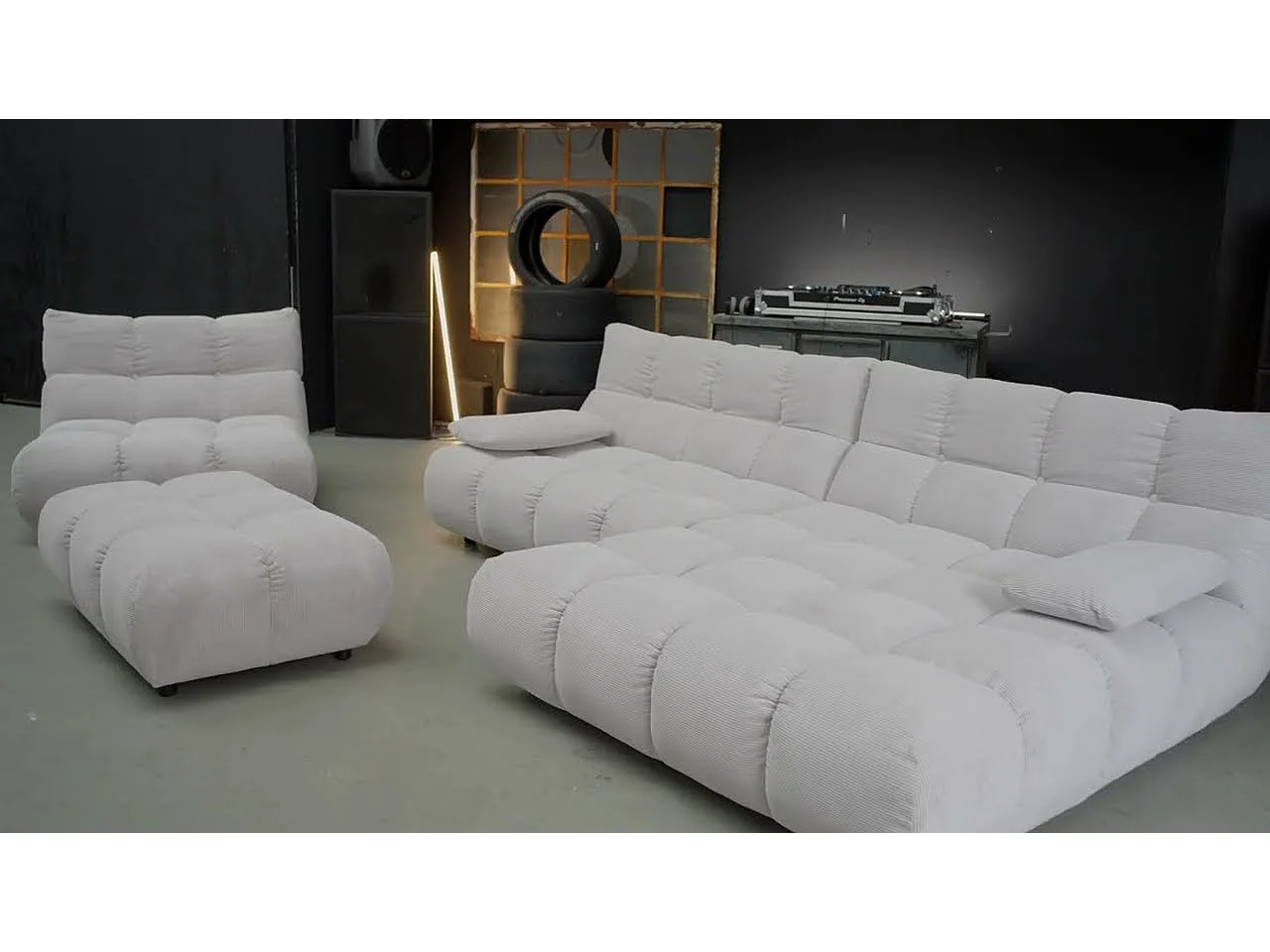 Polsterhocker - Grau Velvet - VIVIEN