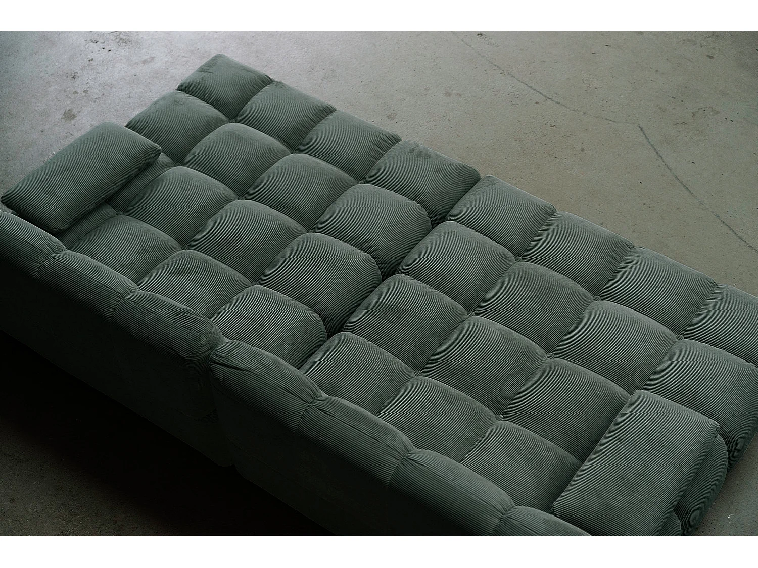 Bigsofa - Smaragdgrün Cord - VIVIEN