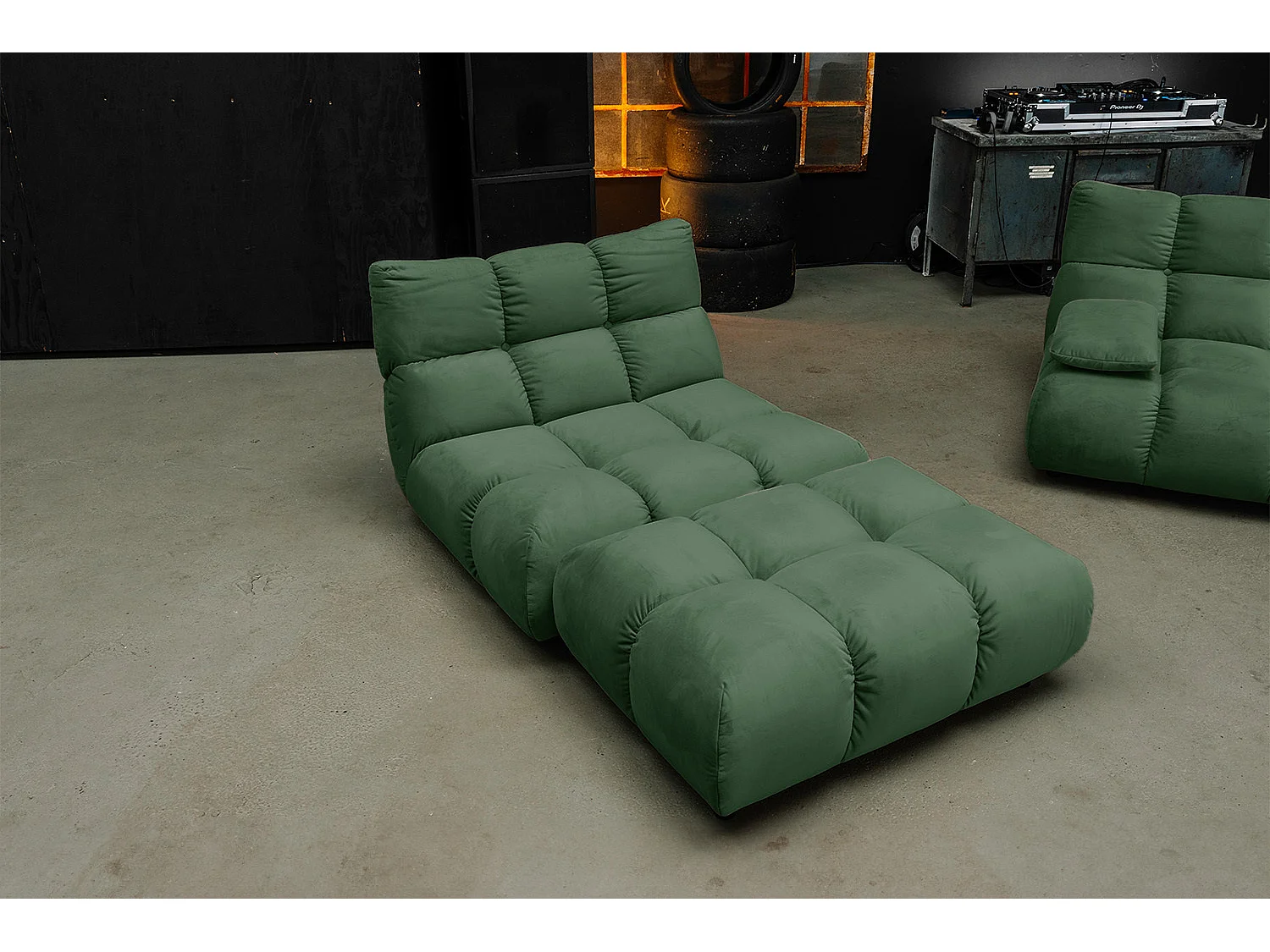 Poltrona girevole - verde smeraldo velluto - VIVIEN