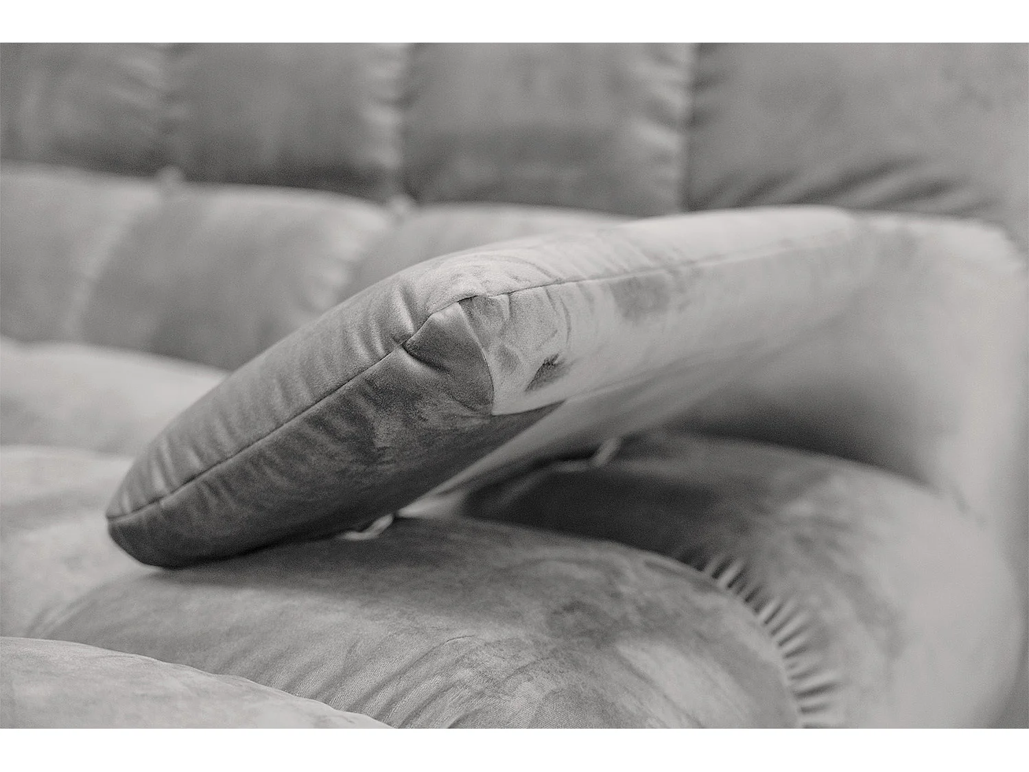 Sofá extra ancho - plata terciopelo - VIVIEN