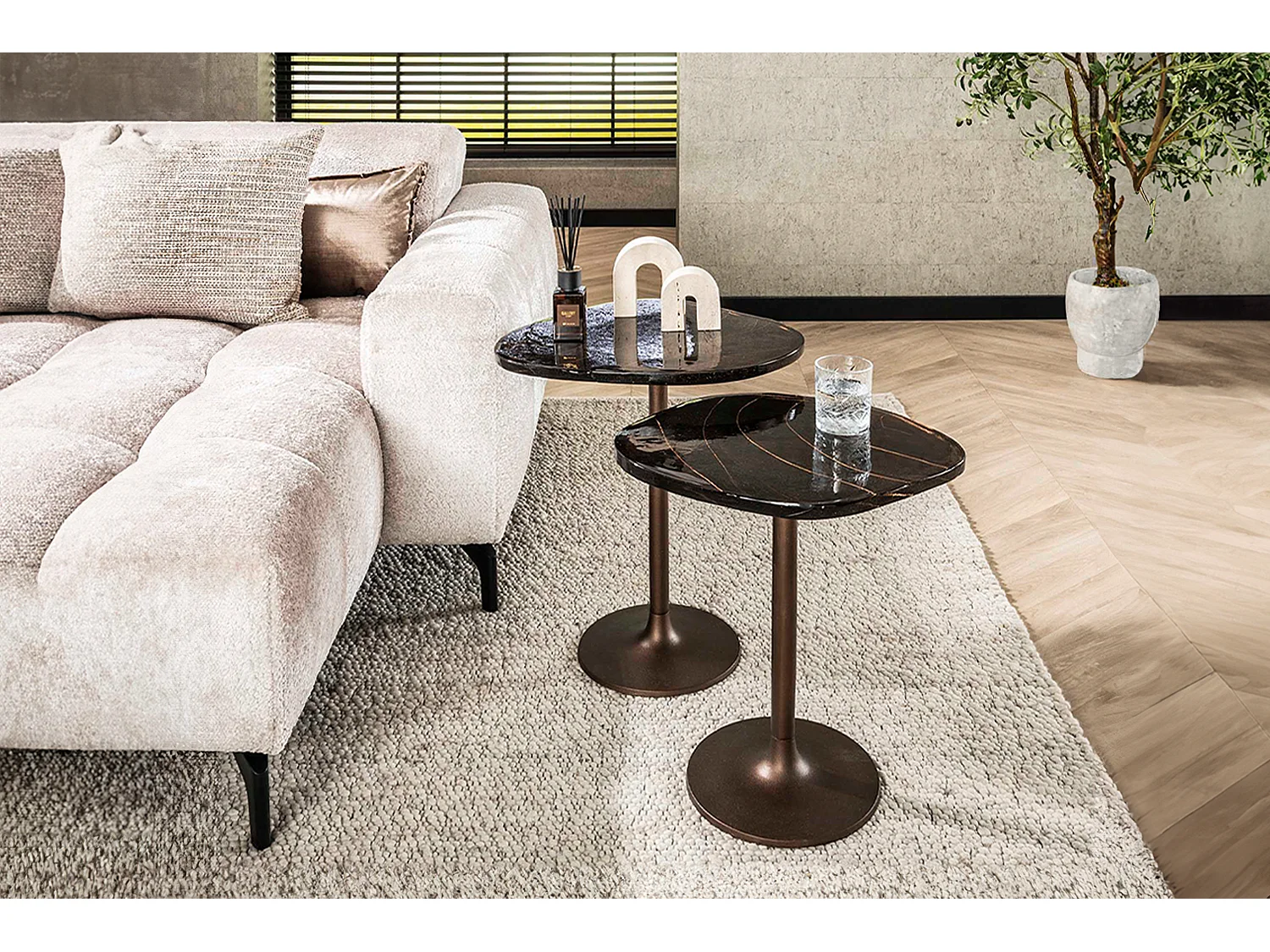 Beistelltisch - Braun Glas - 53 x 42 cm - DARI