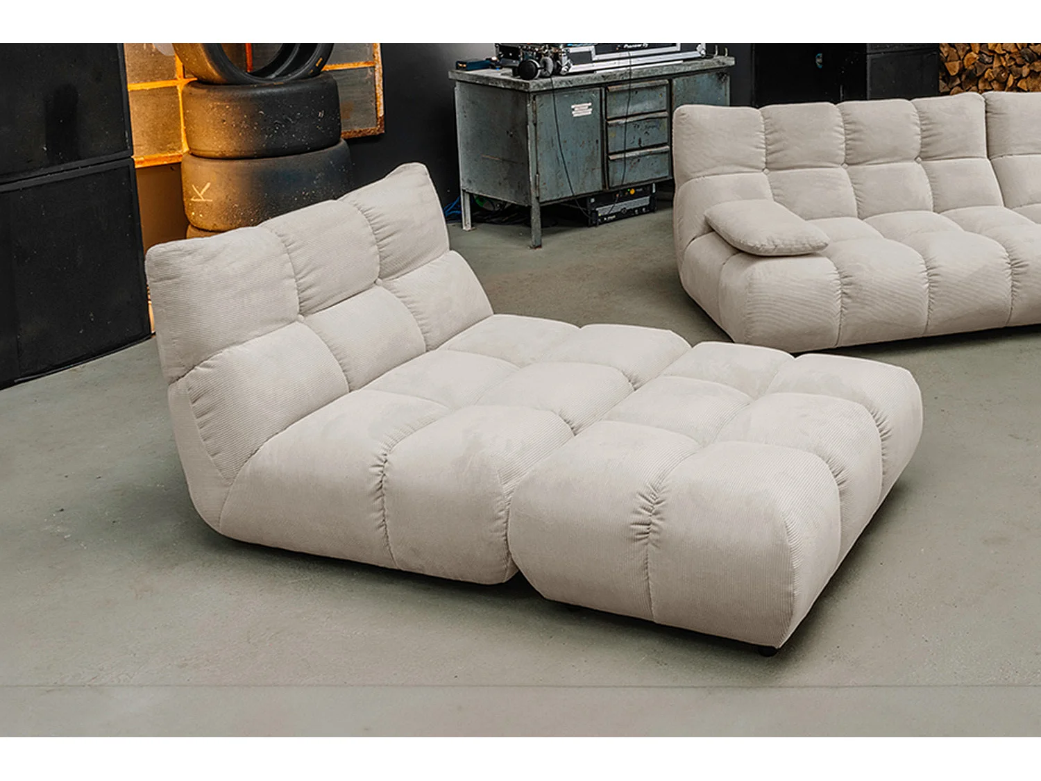 Drehsessel - Beige Cord - VIVIEN