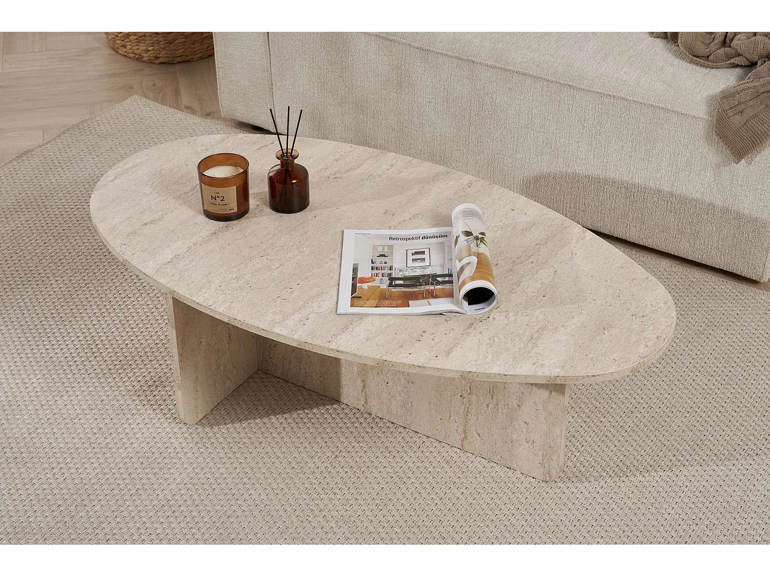Table basse ovale en bois "Orba" 120x65x40 cm finition travertin beige, design épuré sans rangement