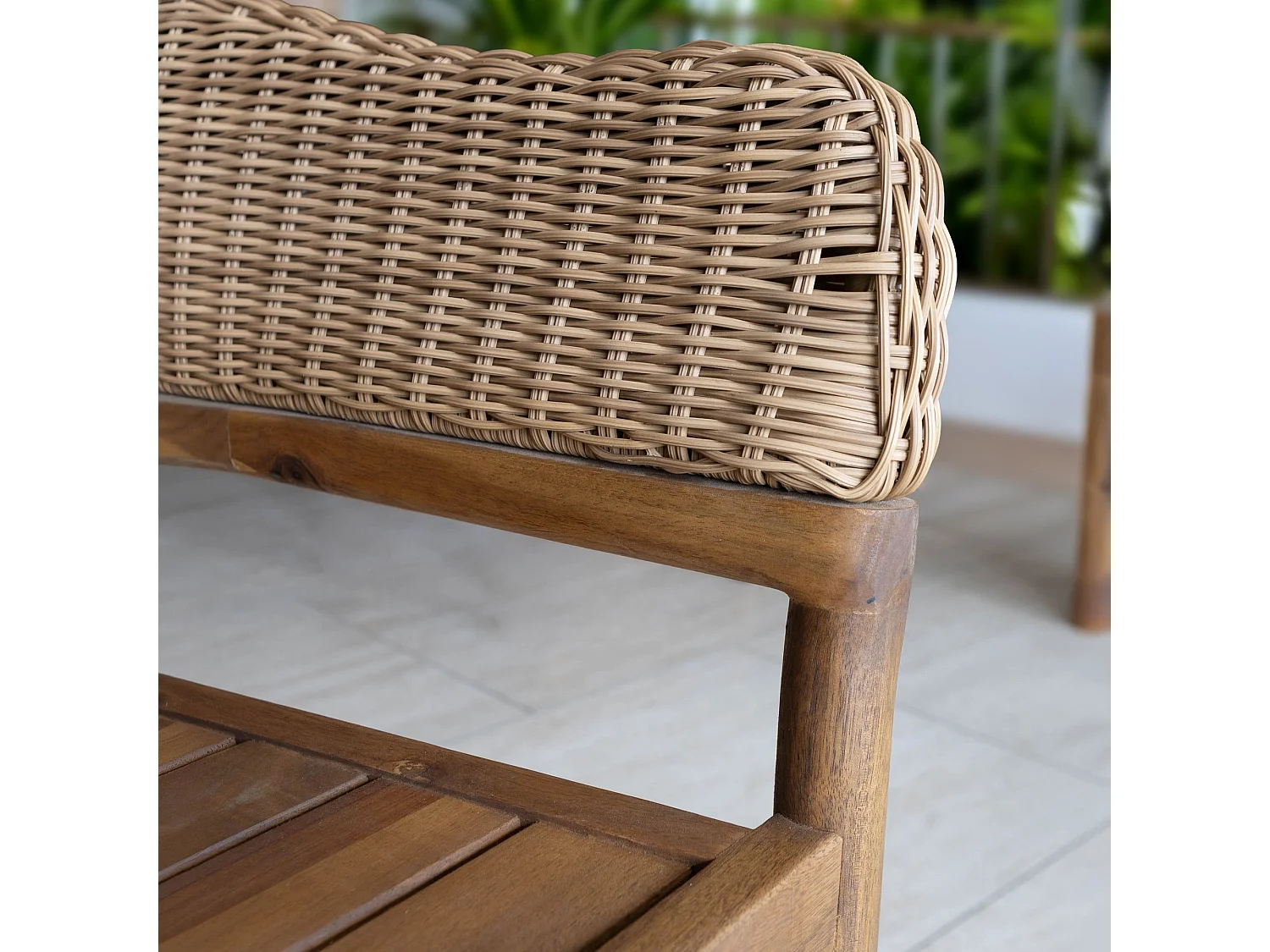 Now's Home - Ensemble Table 230cm + 8 Faut/table Acacia  Miel Resine Tressee Alhambra