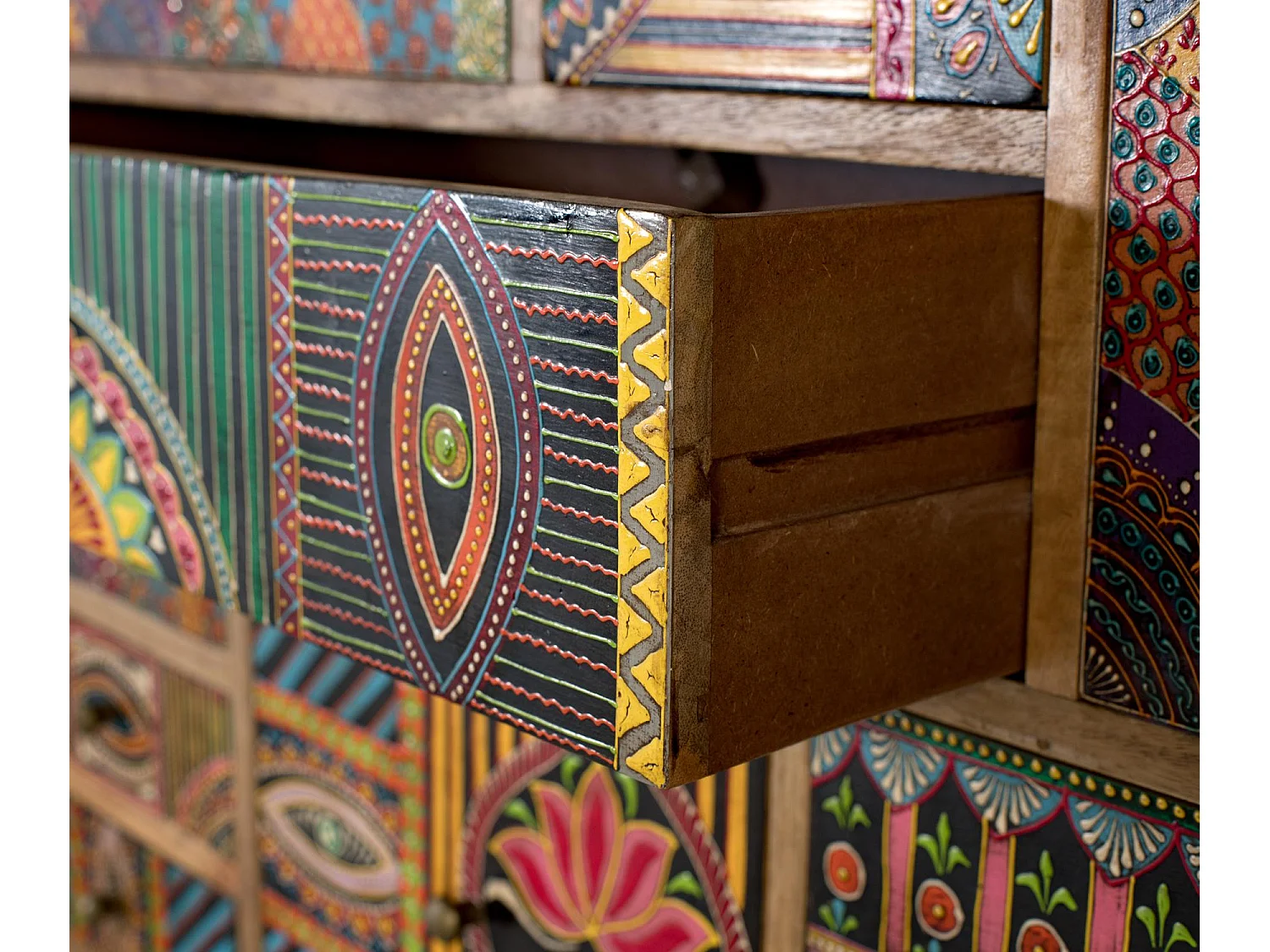 Konsolentisch aus massivem Mangoholz mit handbemalten Details