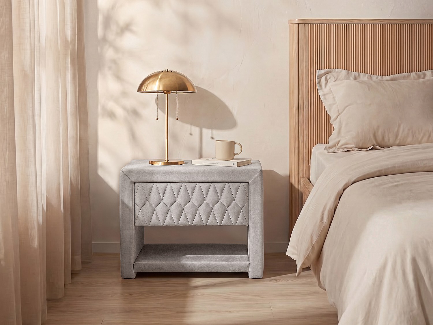 Vente-unique 2er-Set Nachttische Daniele – 1 Schublade & 1 Ablage – Samt – Beige