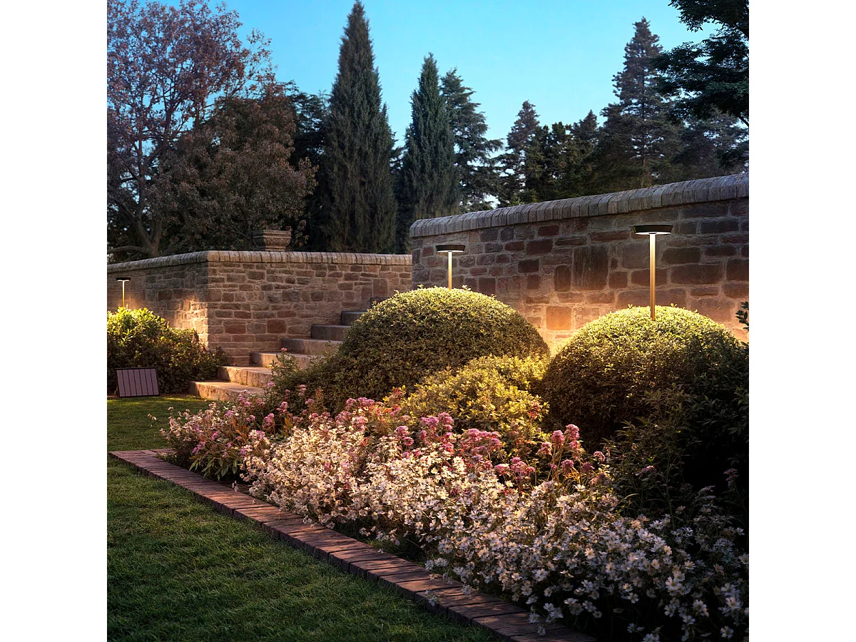 Lampadaire solaire en aluminium PIN MAXI H66cm