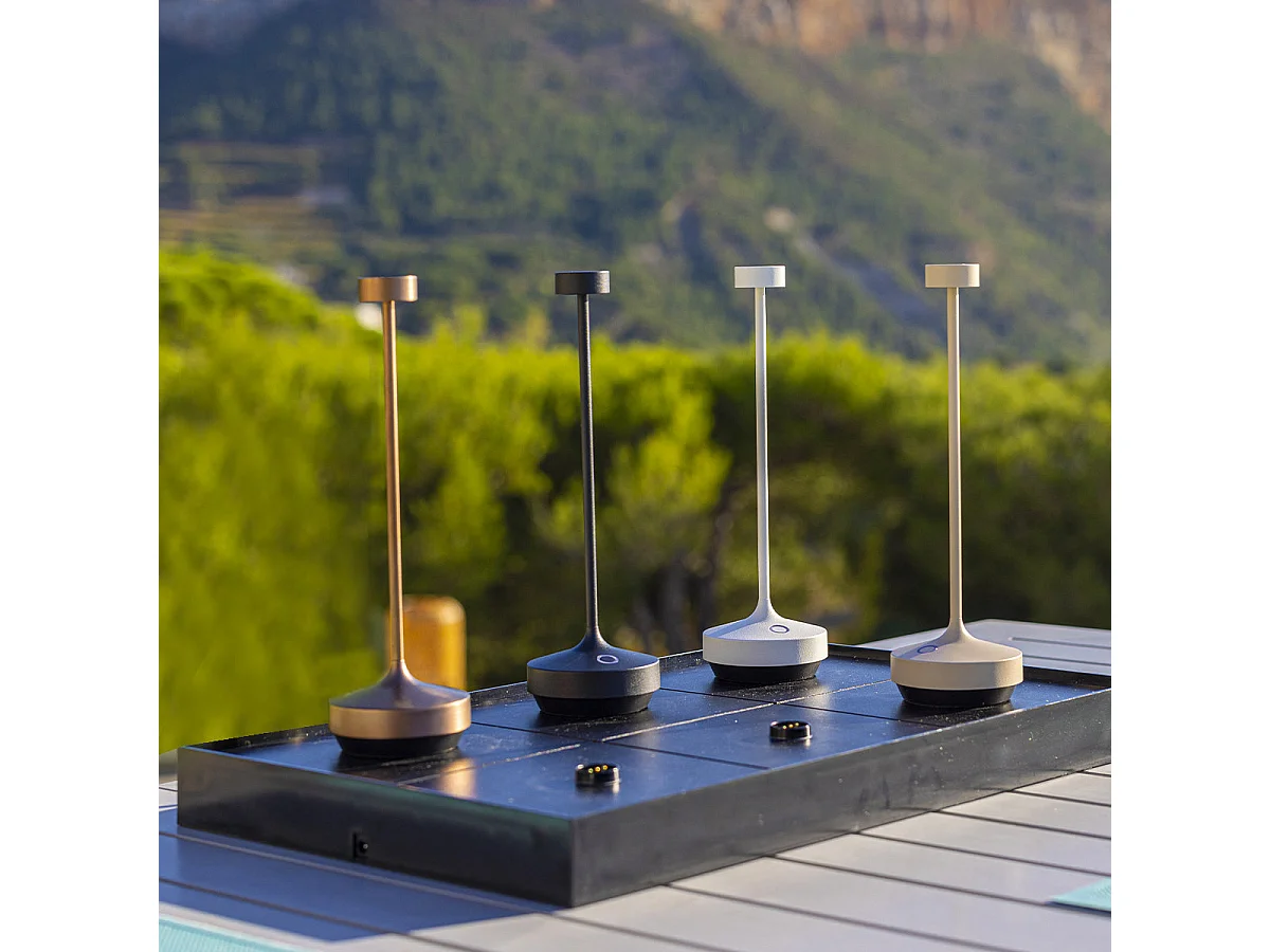 Plateau de chargement PLATE Noir Plastique 6 Lampes