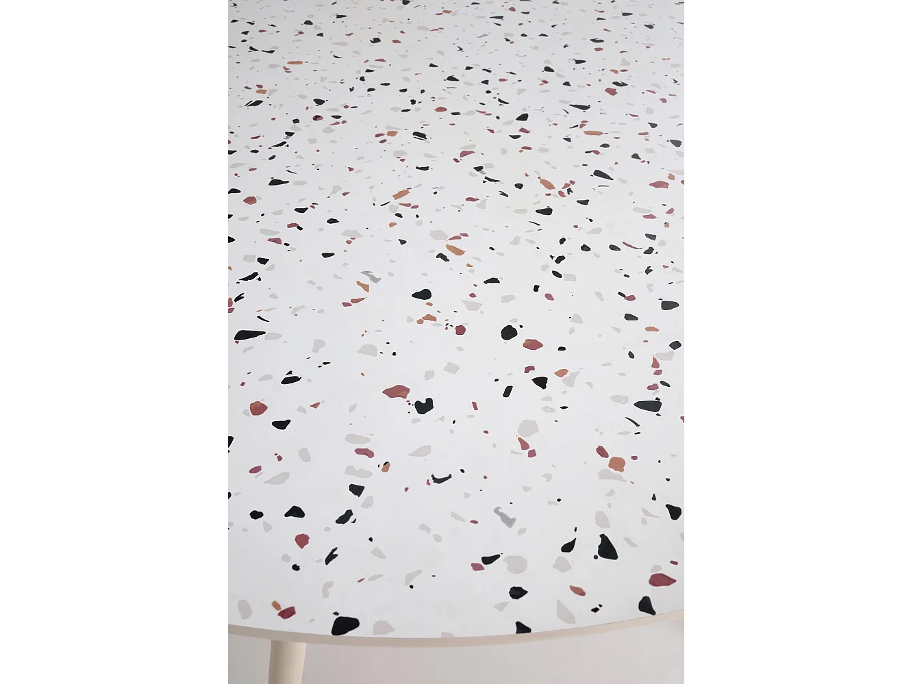 Table ronde en chêne pour 4 personnes 120x76 cm