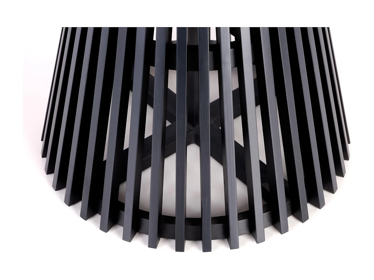 Table ronde MDF plaqué chêne pied noir Ø120 cm