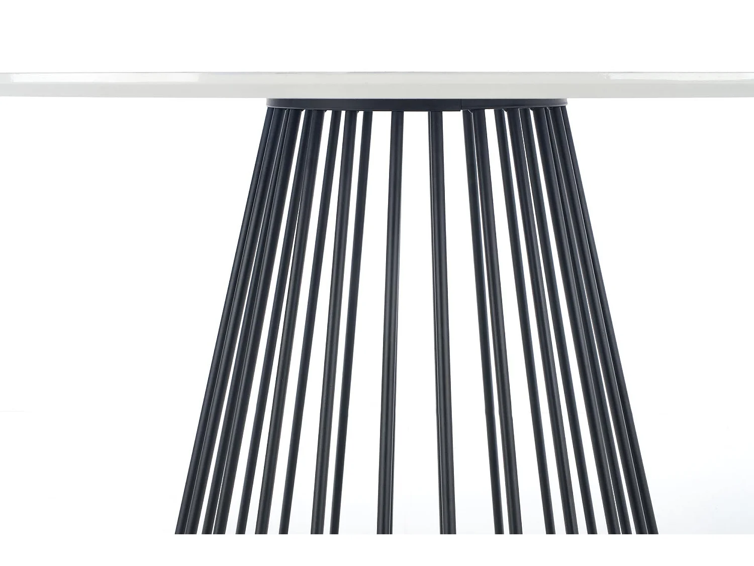 Table ronde en marbre pour 4 personnes 110x75 cm