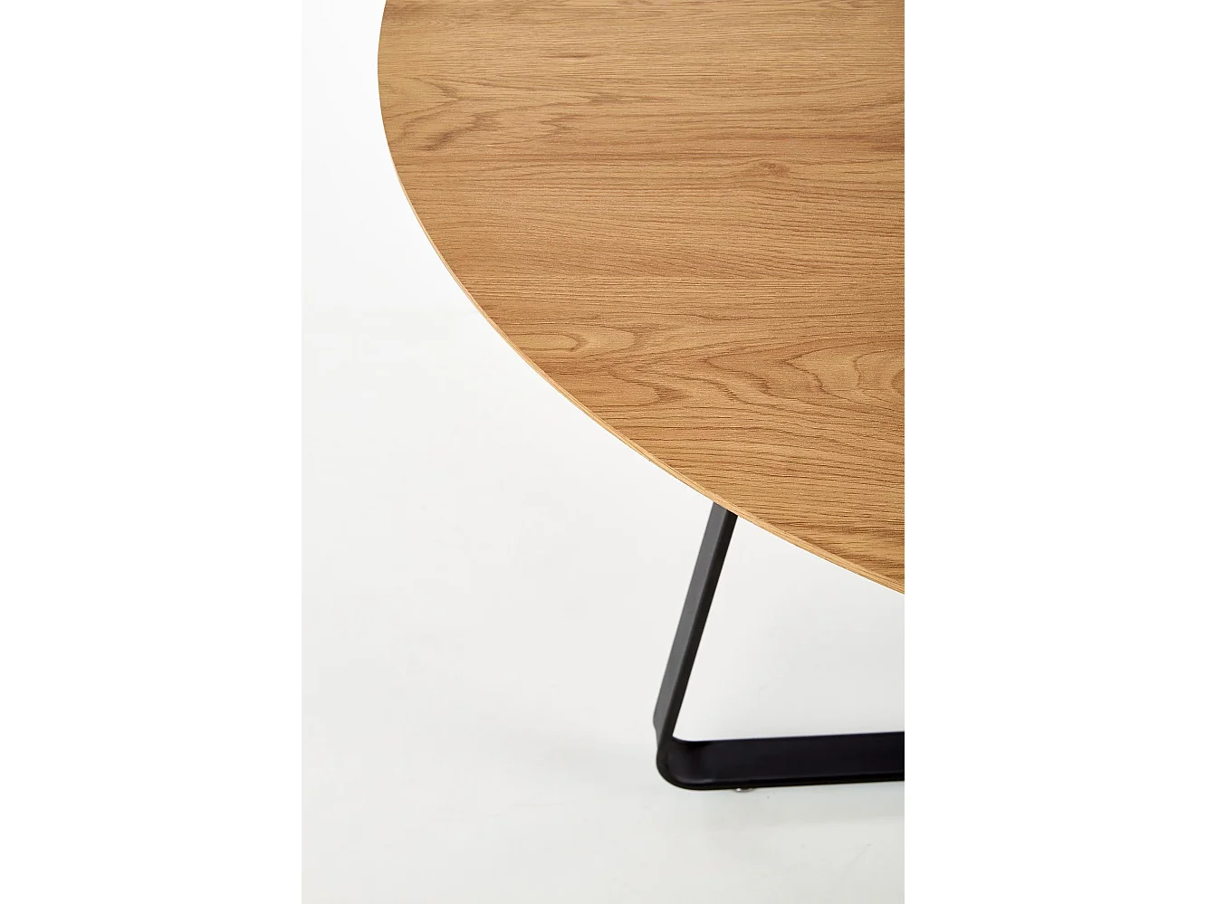 Table ronde MDF laminé chêne pieds métal noir Ø120 cm