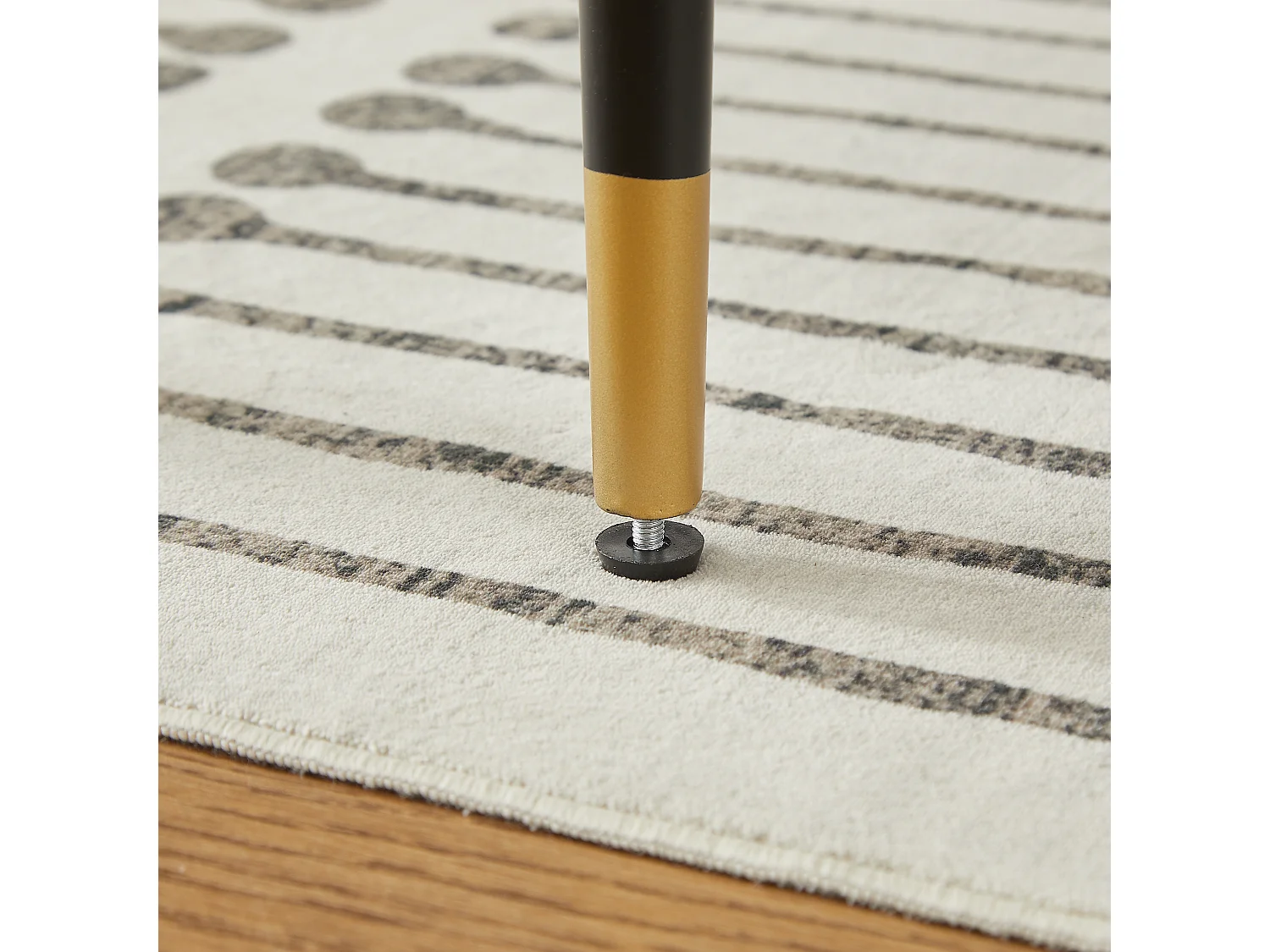 Lot de 2 chaises avec pieds réglable hauteur- Tissu beige - Cadre en métal