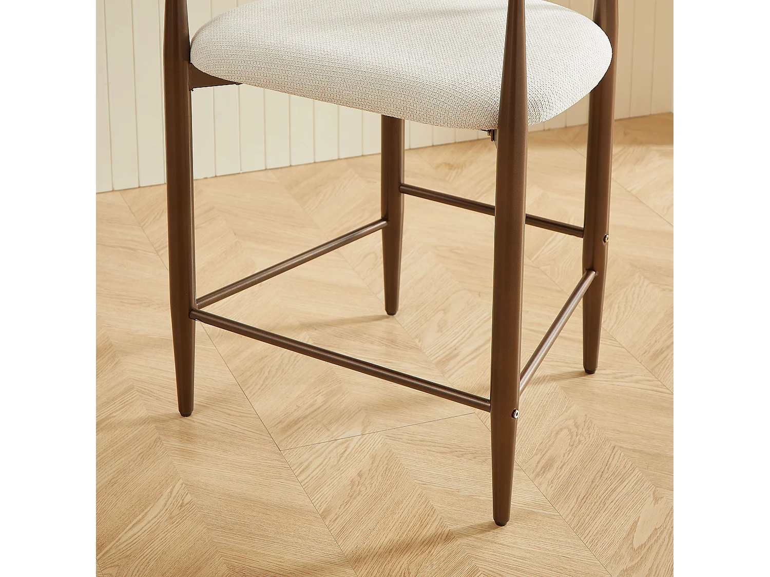 Lot de 2 tabourets de bar avec accoudoir - Tissu beige - Cadre en métal marron et or