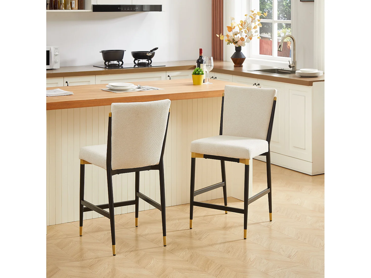 Lot de 2 tabourets de bar en tissu beige - Cadre en métal noir et or