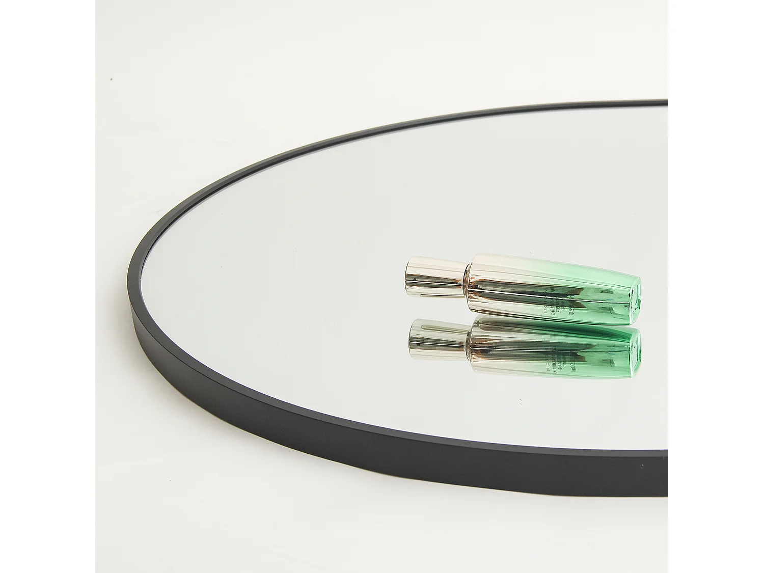 Grand miroir sur Pied arqué, Miroir mural cadre en métal et verre trempé, miroir Plein Corps Polyvalent, 80Lx180H cm, noir