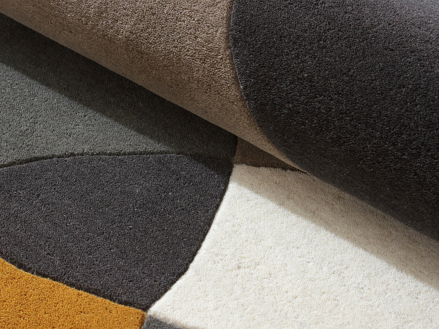 Tapis tufté 100% laine motifs abstraits - 160 x 230 cm - Taupe et gris - 2400 g/m² - GUALINA