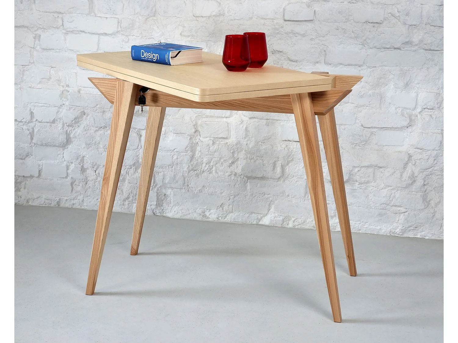 Kleiner ausziehbarer Konsolentisch 45 x 90 cm Envelope Nussbaum