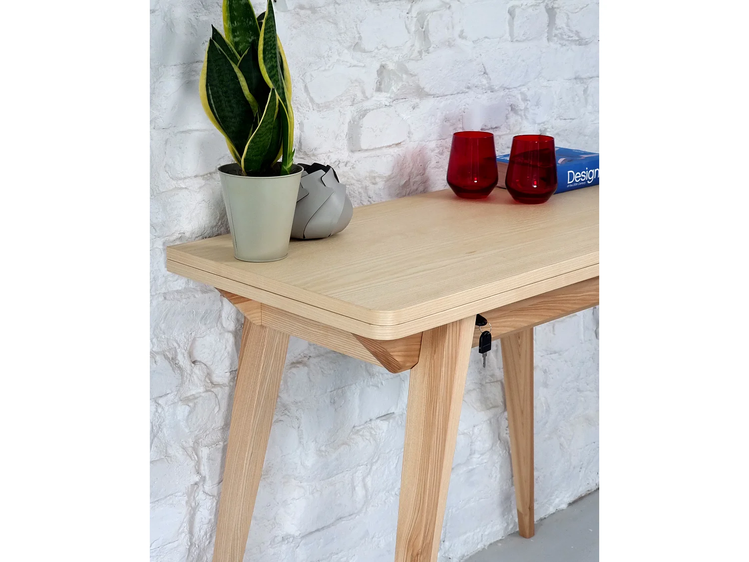 Kleiner ausziehbarer Konsolentisch 45 x 90 cm Envelope Nussbaum