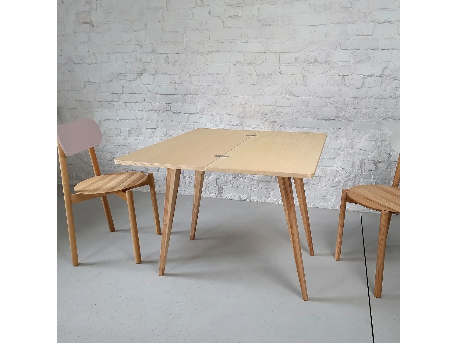 Kleiner ausziehbarer Konsolentisch 45 x 90 cm Envelope Eiche