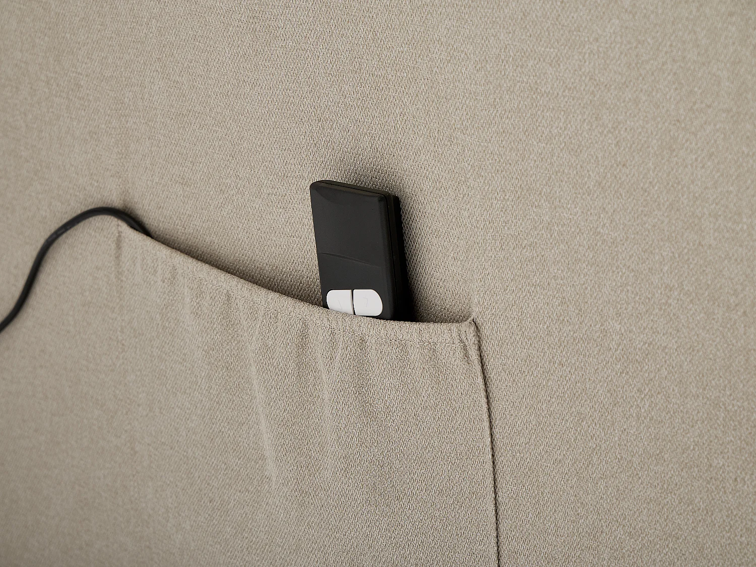 Fauteuil releveur électrique en tissu beige CLOVALO