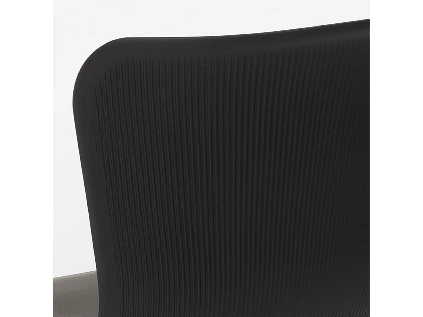 Silla de bar y cocina moderna en polipropileno y metal Chloe - Negro