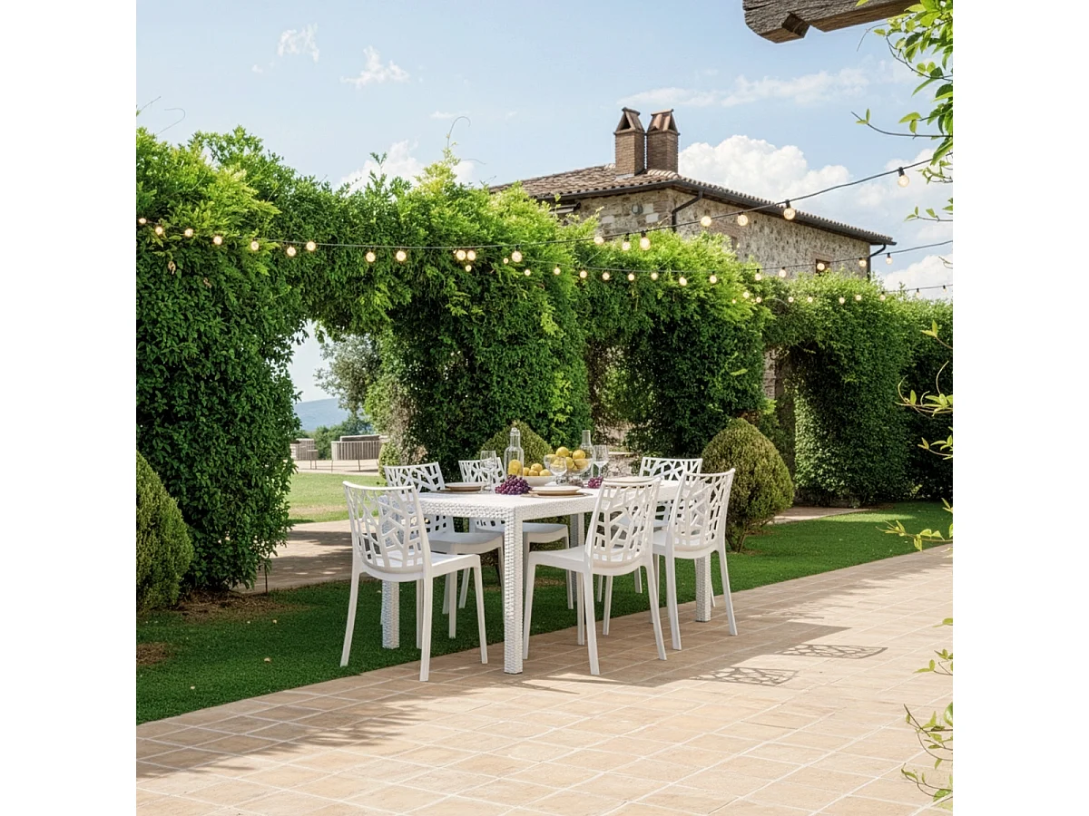 Juego de exterior de jardín compuesto por 1 mesa efecto ratán de 150x90 cm y 6 sillas color blanco Meloria Light