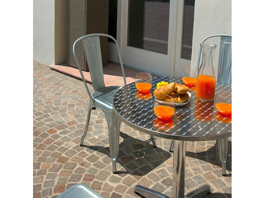 Mesa con tablero plegable redonda de 70cm de acero para bar bistró al aire libre Skladan