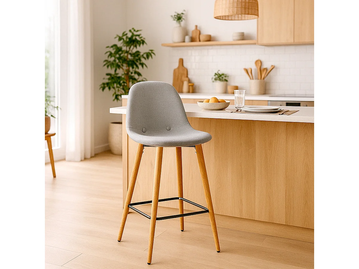 Nordischer Barhocker aus Stoff mit Rückenlehne Shona für Küche - Hellgrau