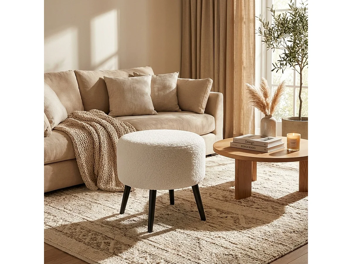 Pouf poggiapiedi da salotto in teddy bouclé bianco con piedini neri Belix